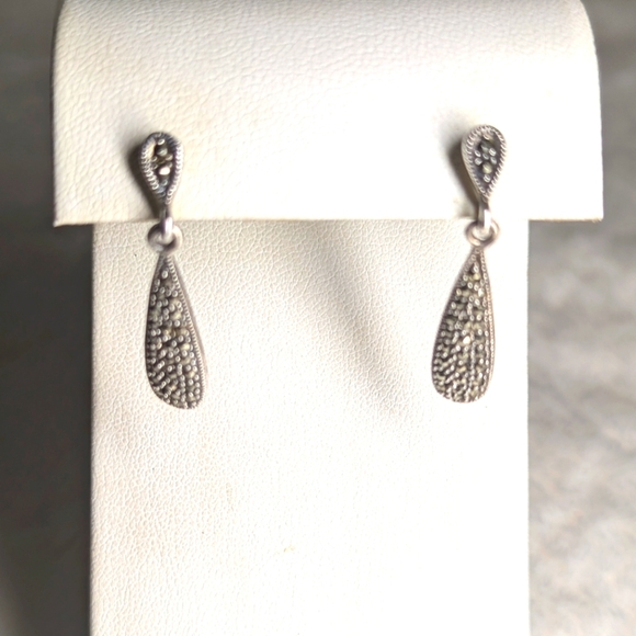Vintage Sterling Silver and Marcasite Drop Pierced Earrings - Picture 9 of 9